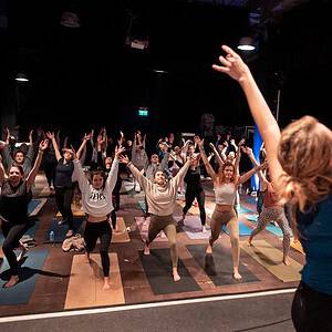 vollgraff.foto_Yogalanie_on_the_Dancefloor-48